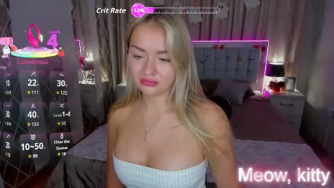 Snapshot of evarider chatting on October 25, 2025, 6:32 am EvaRider online show from October 25, 2025, 6:32 am