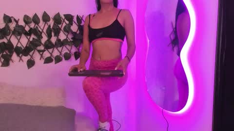 Snapshot of evaritz__ chatting on February 2, 2026, 8:29 pm EVARITZ online show from February 2, 2026, 8:29 pm