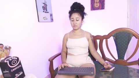 Snapshot of evarouseee chatting on July 16, 2026, 2:34 pm evarouseee online show from July 16, 2026, 2:34 pm
