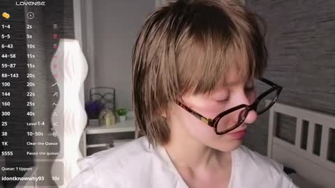 Eva online show from April 10, 2026, 7:18 pm