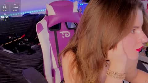 Eva online show from November 6, 2025, 3:24 pm