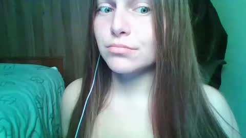 evasapples2026 online show from April 8, 2026, 6:30 pm