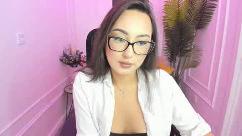 Snapshot of evasarazardje chatting on November 16, 2025, 11:27 am evasarazardje online show from November 16, 2025, 11:27 am