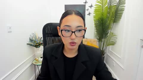 Snapshot of evasarazardje chatting on November 19, 2025, 5:07 am evasarazardje online show from November 19, 2025, 5:07 am