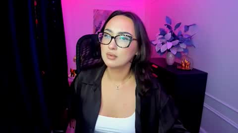 Snapshot of evasarazardje chatting on November 20, 2025, 7:35 pm evasarazardje online show from November 20, 2025, 7:35 pm