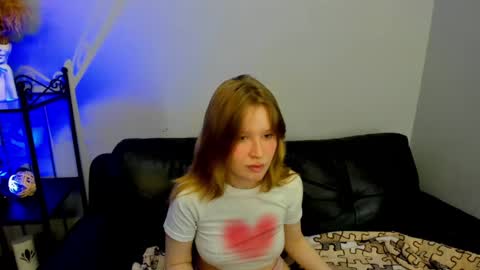 Snapshot of evastevs chatting on December 19, 2024, 7:51 pm Eva online show from December 19, 2024, 7:51 pm
