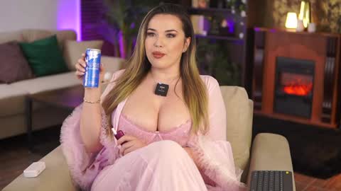 Snapshot of evasunderland chatting on January 22, 2025, 9:10 pm Eva online show from January 22, 2025, 9:10 pm