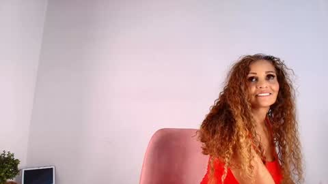 Snapshot of evasweet__ chatting on February 8, 2025, 1:11 am EVA LUNA online show from February 8, 2025, 1:11 am