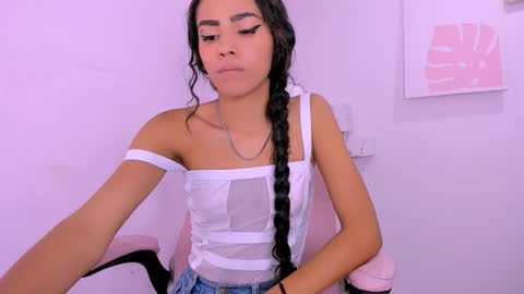 Evelin online show from March 10, 2026, 2:16 am