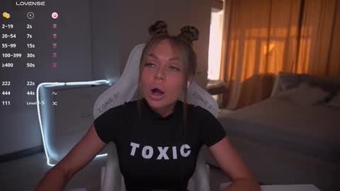 Evelina online show from October 7, 2025, 10:34 am