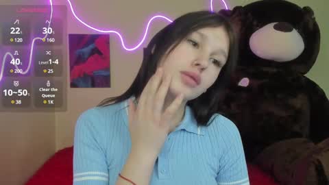 Snapshot of evelinalu chatting on February 18, 2025, 2:49 am Evelina online show from February 18, 2025, 2:49 am