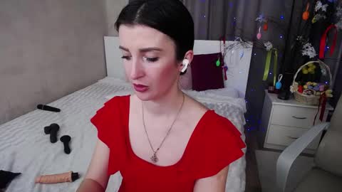 Snapshot of evelingills chatting on April 23, 2026, 12:29 pm Evelin online show from April 23, 2026, 12:29 pm