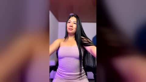 Snapshot of evelyn_ch_ chatting on February 26, 2026, 10:47 am Evelyn online show from February 26, 2026, 10:47 am