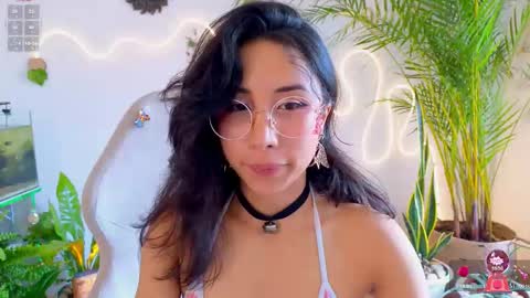 Snapshot of evelyn_chelle chatting on March 11, 2026, 5:19 pm Im Eve or Chelle Next Stream 191224 online show from March 11, 2026, 5:19 pm