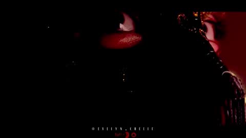 Snapshot of evelyn_chelle chatting on March 13, 2026, 10:05 pm Im Eve or Chelle Next Stream 191224 online show from March 13, 2026, 10:05 pm
