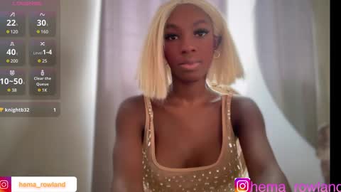 E V E L Y N  online show from December 11, 2024, 12:55 pm