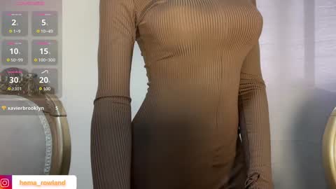 E V E L Y N  online show from January 22, 2025, 12:49 pm