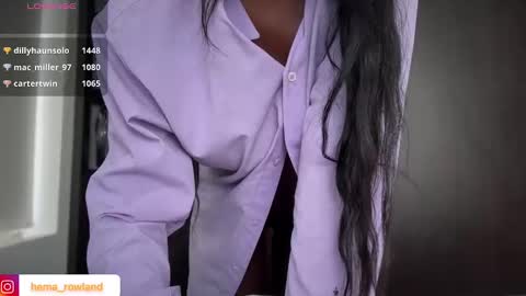 E V E L Y N  online show from March 5, 2025, 3:07 pm