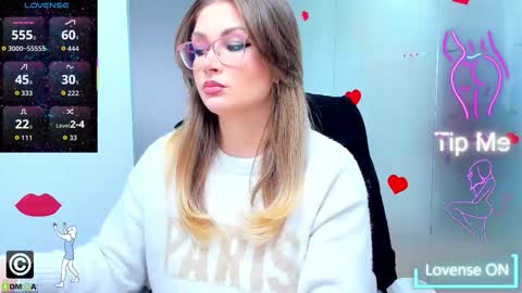 evelyne_rose online show from March 2, 2026, 6:03 am