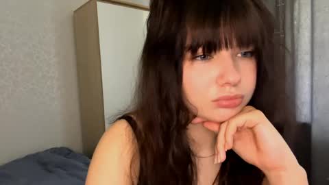 Evelyn Velvet online show from May 26, 2026, 10:00 am