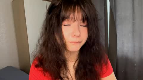 Evelyn Velvet online show from May 28, 2026, 8:22 am