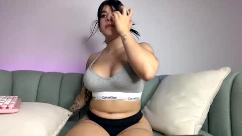 Snapshot of even_scoty chatting on November 10, 2025, 2:38 pm even_scoty online show from November 10, 2025, 2:38 pm