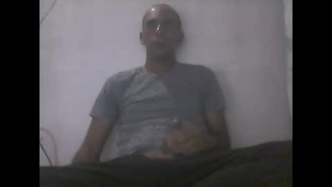 Snapshot of everaldosantos chatting on December 12, 2024, 12:05 am everaldosantos online show from December 12, 2024, 12:05 am