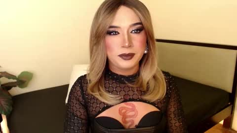 Snapshot of everlastingsweet69 chatting on December 19, 2025, 5:20 pm BEST OF BOTH WORLD online show from December 19, 2025, 5:20 pm