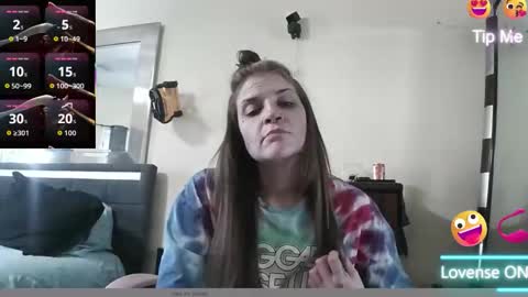 Snapshot of everleighlux chatting on March 5, 2026, 8:16 pm Aly online show from March 5, 2026, 8:16 pm