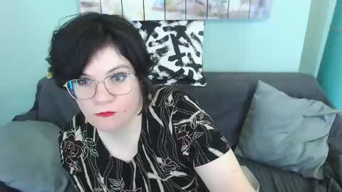 Snapshot of everly_rays chatting on March 7, 2025, 2:12 pm Everly online show from March 7, 2025, 2:12 pm