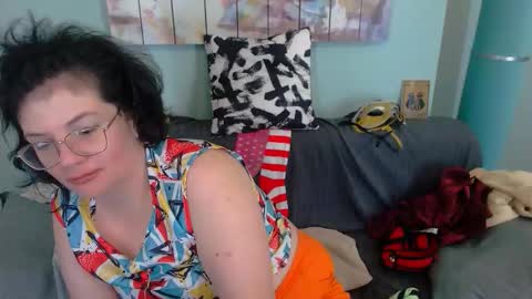 Snapshot of everly_rays chatting on September 12, 2025, 10:32 pm Everly online show from September 12, 2025, 10:32 pm