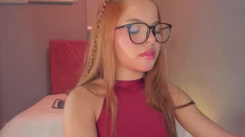 Sophia online show from September 8, 2025, 7:57 pm