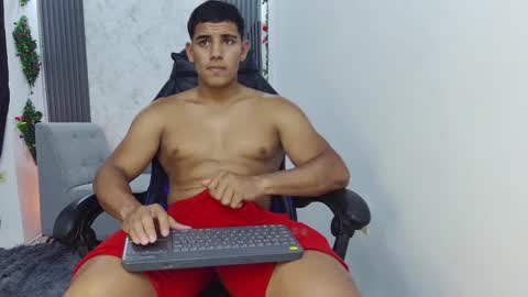 Snapshot of evessinn chatting on September 24, 2025, 5:49 pm luis online show from September 24, 2025, 5:49 pm