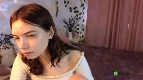 Snapshot of evi_brook chatting on September 19, 2025, 6:48 am evi_brook online show from September 19, 2025, 6:48 am