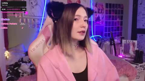 Snapshot of evie_rosen chatting on November 21, 2025, 8:24 am Evie online show from November 21, 2025, 8:24 am