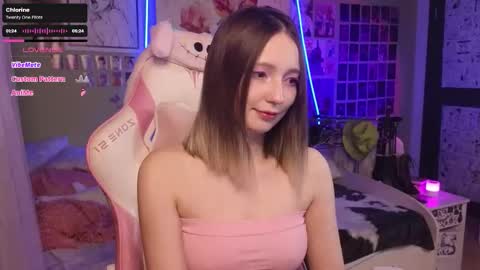 Snapshot of evie_rosen chatting on January 8, 2026, 8:33 pm Evie online show from January 8, 2026, 8:33 pm