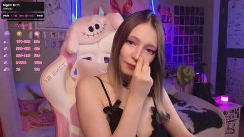 Snapshot of evie_rosen chatting on January 12, 2026, 9:20 pm Evie online show from January 12, 2026, 9:20 pm