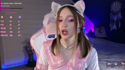 Snapshot of evie_rosen chatting on June 22, 2026, 9:12 pm Evie online show from June 22, 2026, 9:12 pm