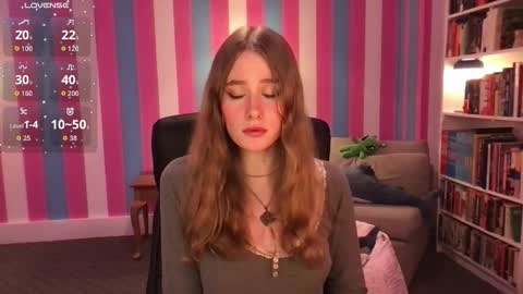 Snapshot of eviecam chatting on December 3, 2025, 2:41 am Evie3 online show from December 3, 2025, 2:41 am