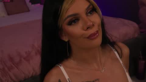 Snapshot of evieebliss chatting on March 17, 2026, 10:07 am EvieeBliss online show from March 17, 2026, 10:07 am