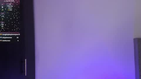 Snapshot of evieh1_ chatting on December 17, 2024, 8:32 pm Ivi Alejandra online show from December 17, 2024, 8:32 pm