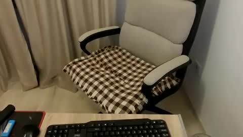 alesia online show from February 1, 2025, 4:11 pm