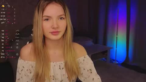 Evelyn online show from November 26, 2025, 10:16 am