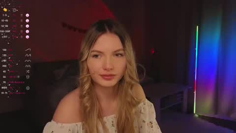 Evelyn online show from December 17, 2025, 12:33 pm