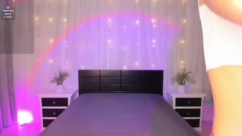 Evolet online show from December 17, 2025, 11:38 am