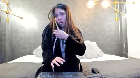 Snapshot of evolette_angels chatting on September 26, 2025, 9:41 pm EVOLETTE ANGELS online show from September 26, 2025, 9:41 pm