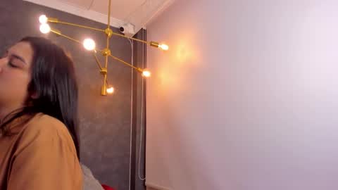 Snapshot of evolette_angels chatting on October 7, 2025, 8:50 pm EVOLETTE ANGELS online show from October 7, 2025, 8:50 pm