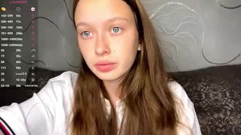 Snapshot of evonnesilvestre chatting on October 3, 2025, 3:20 pm Eva online show from October 3, 2025, 3:20 pm