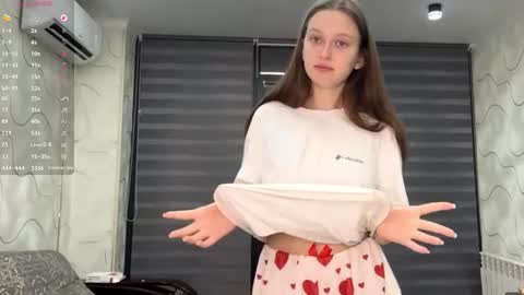 Eva online show from November 10, 2025, 3:22 pm