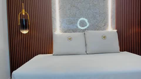 Snapshot of evony_beckerr chatting on December 4, 2025, 10:35 am evony_beckerr online show from December 4, 2025, 10:35 am